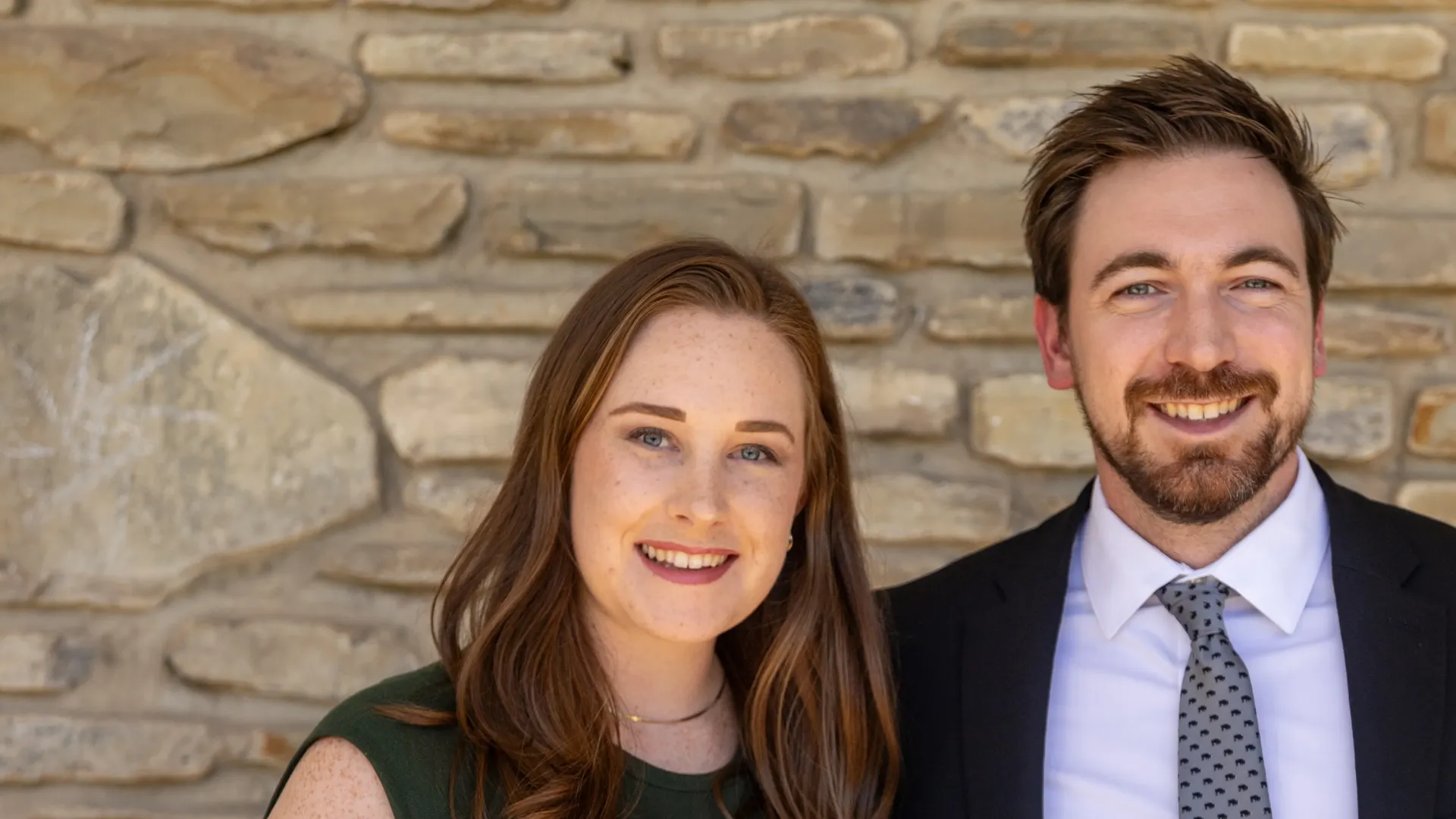 Alumnus Jordan Scott with his wife and alumna Nicole Fink Scott.